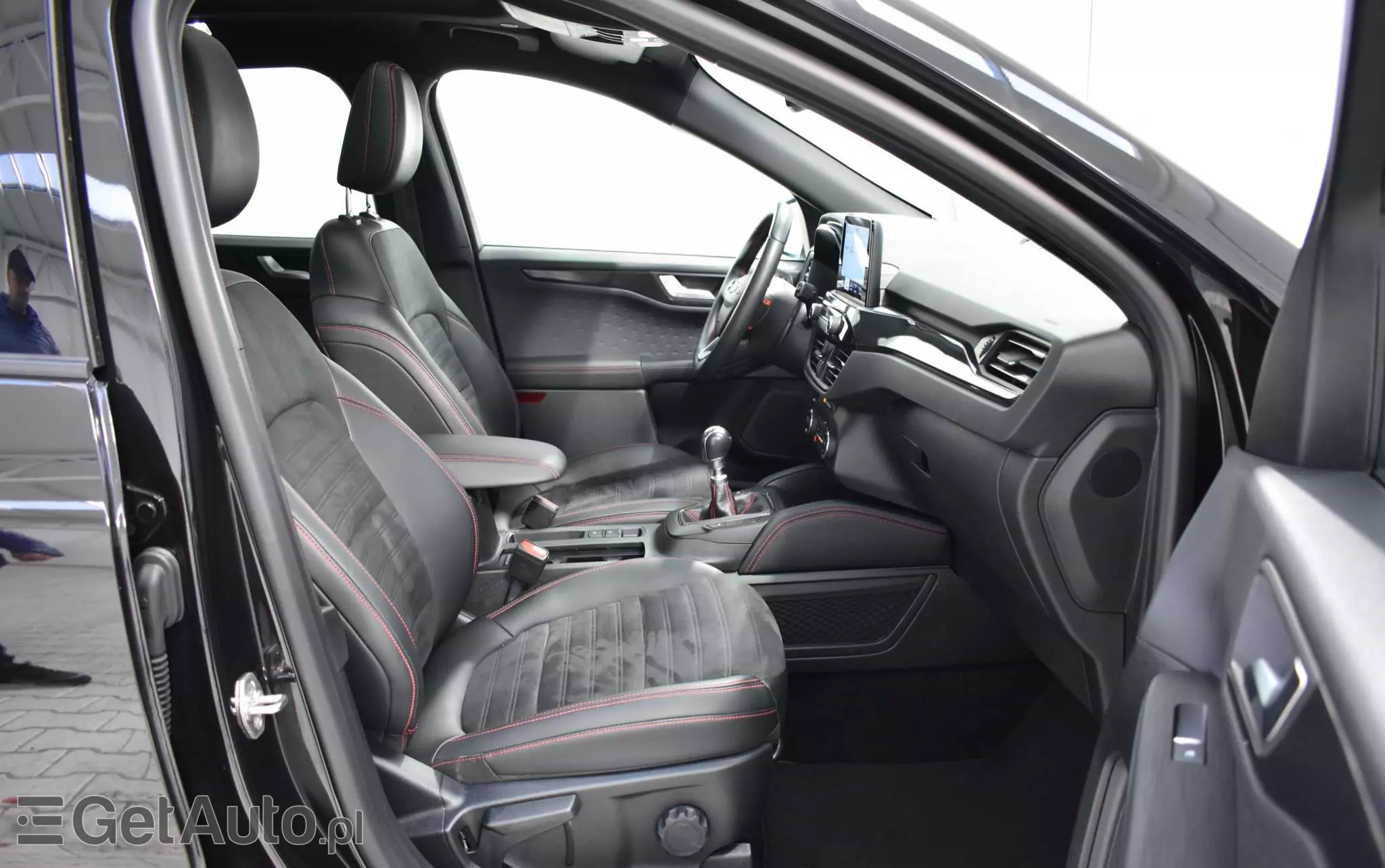 FORD Kuga 2.0 EcoBlue Hybrid ST-LINE