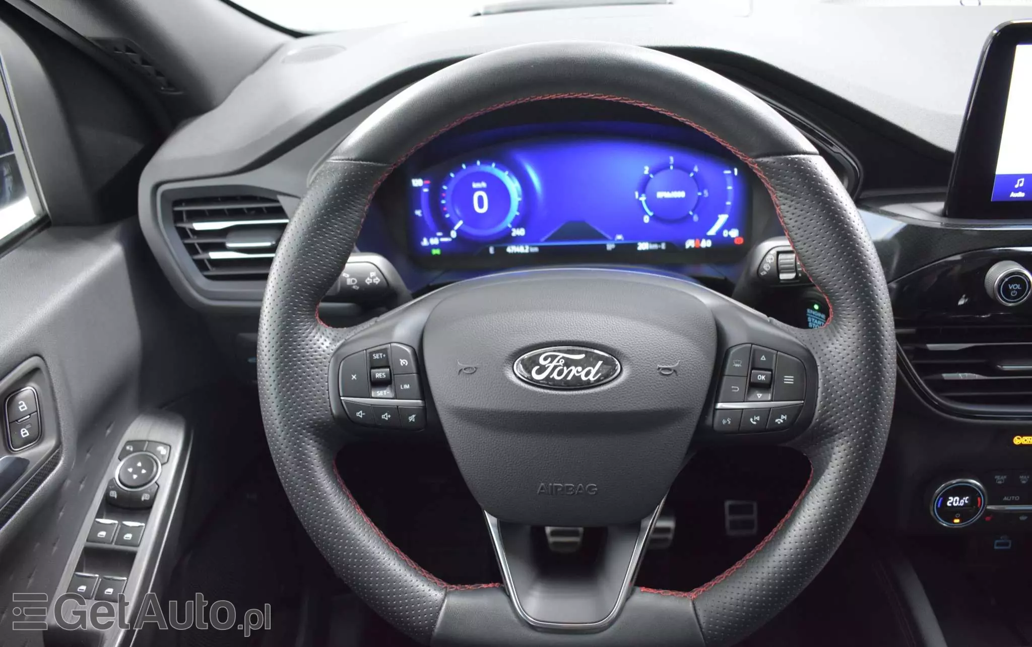 FORD Kuga 2.0 EcoBlue Hybrid ST-LINE