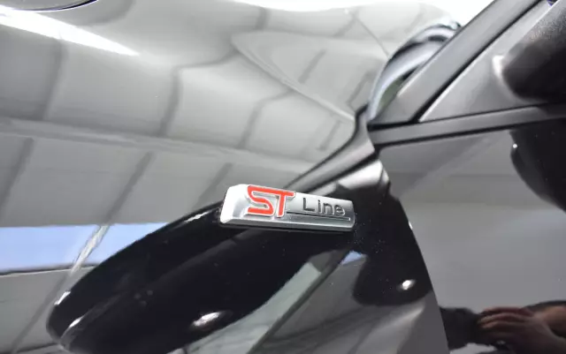 FORD Kuga 2.0 EcoBlue Hybrid ST-LINE