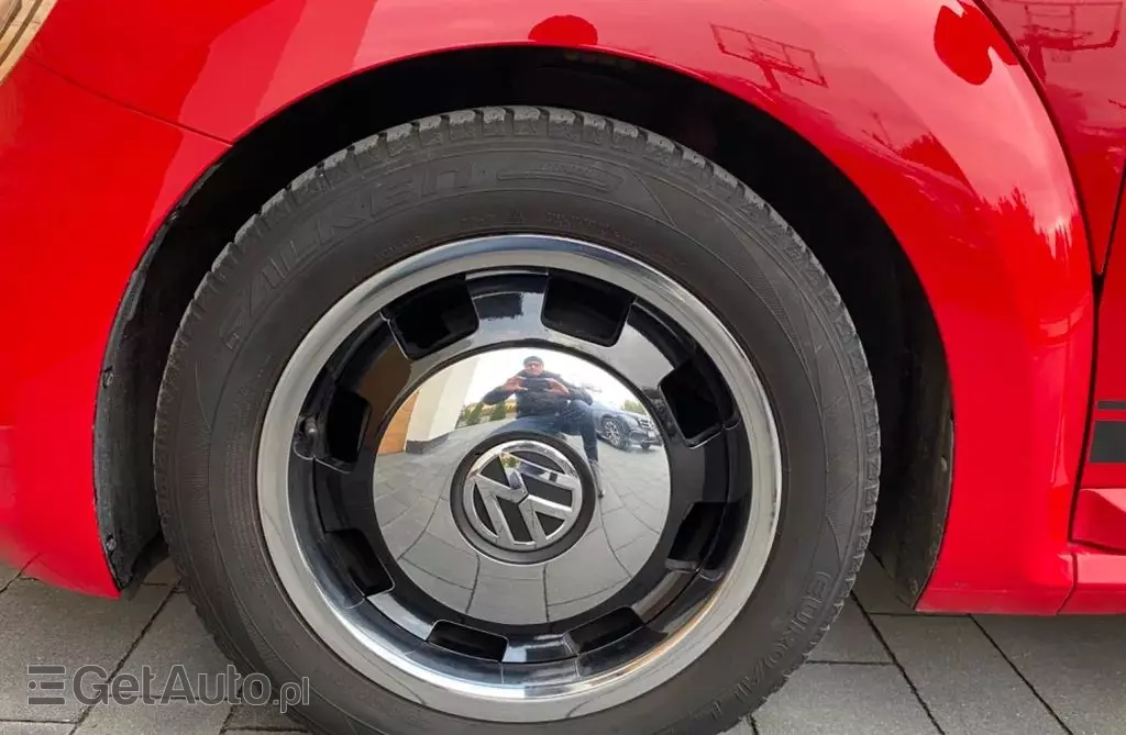 VOLKSWAGEN Beetle 