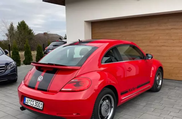 VOLKSWAGEN Beetle 