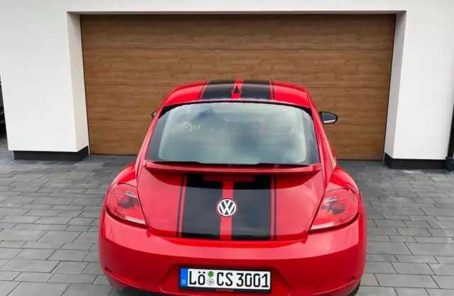 VOLKSWAGEN Beetle 
