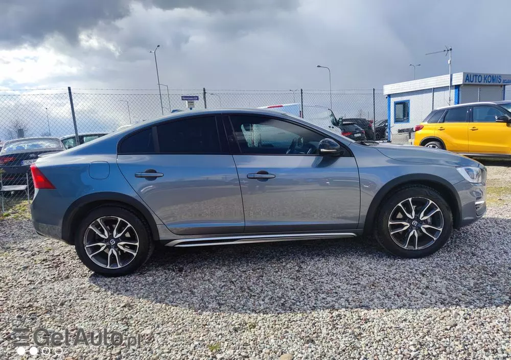 VOLVO S60 Cross Country D4 Geartronic Summum