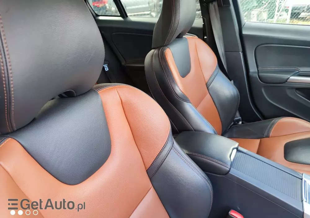 VOLVO S60 Cross Country D4 Geartronic Summum