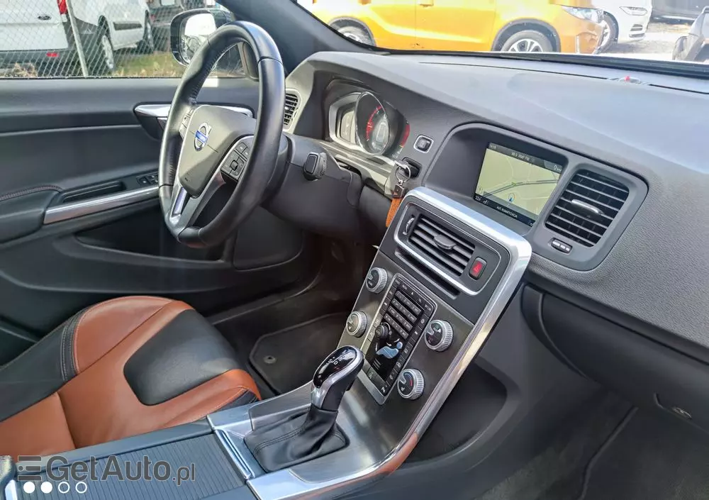 VOLVO S60 Cross Country D4 Geartronic Summum