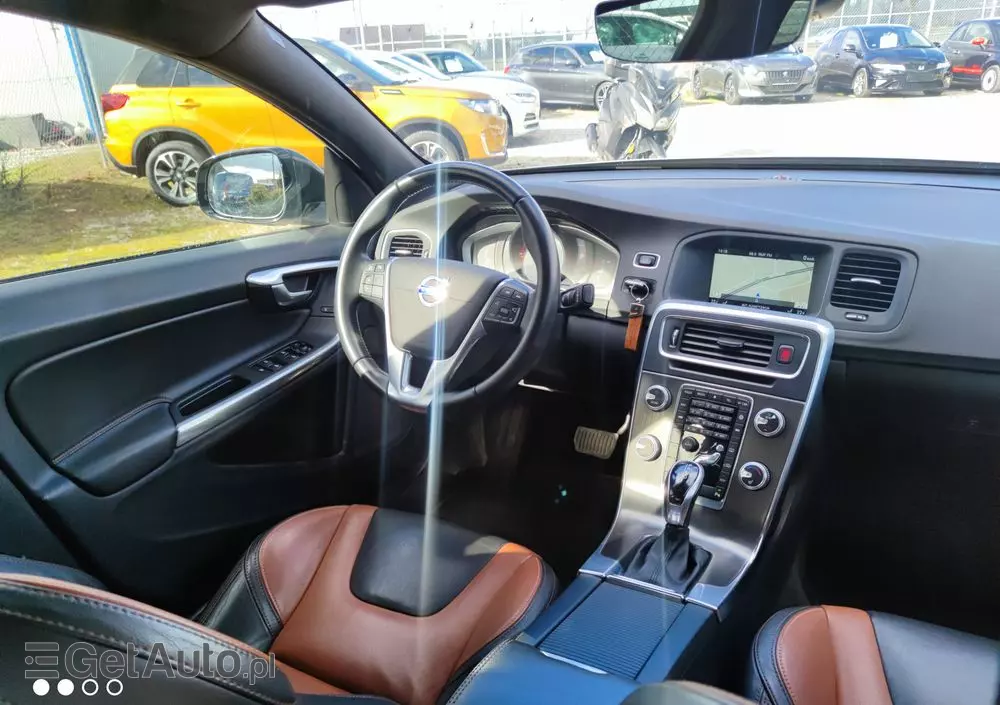 VOLVO S60 Cross Country D4 Geartronic Summum