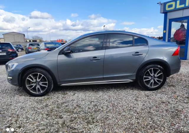 VOLVO S60 Cross Country D4 Geartronic Summum