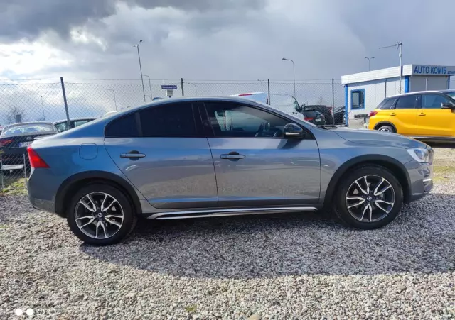 VOLVO S60 Cross Country D4 Geartronic Summum