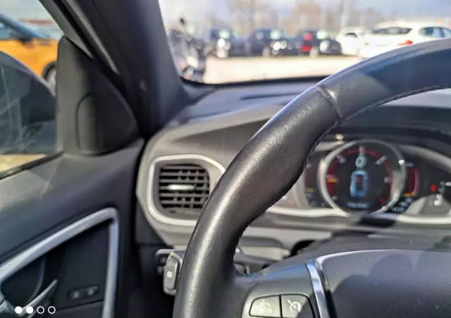 VOLVO S60 Cross Country D4 Geartronic Summum