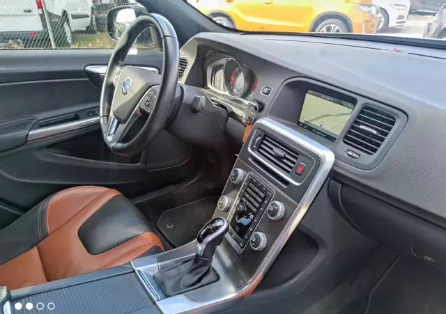 VOLVO S60 Cross Country D4 Geartronic Summum