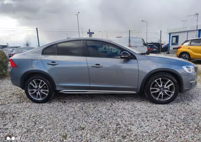 VOLVO S60 Cross Country D4 Geartronic Summum