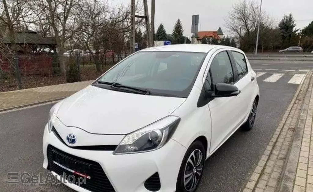 TOYOTA Yaris 