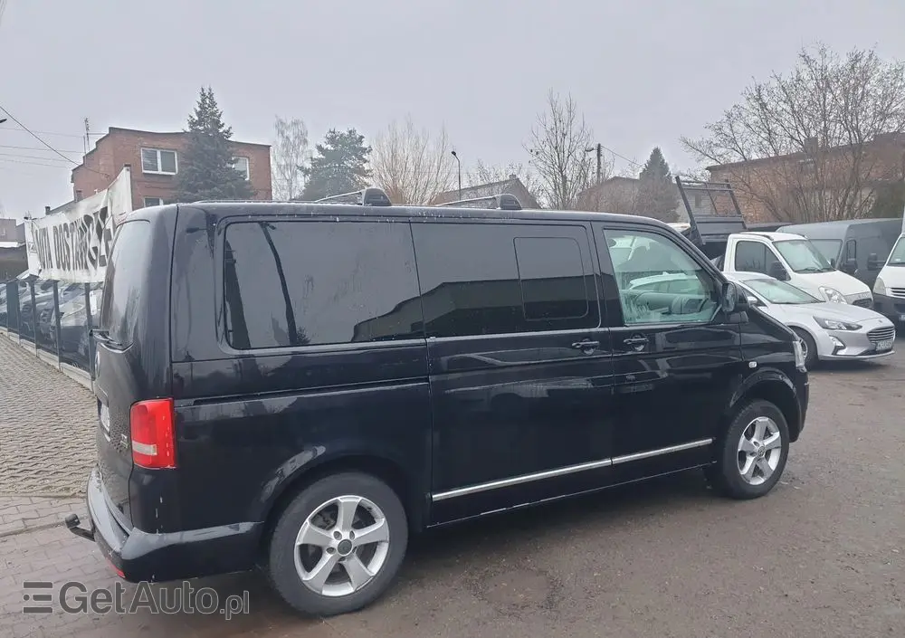 VOLKSWAGEN Multivan 