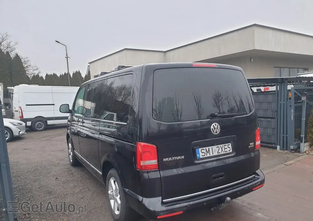 VOLKSWAGEN Multivan 