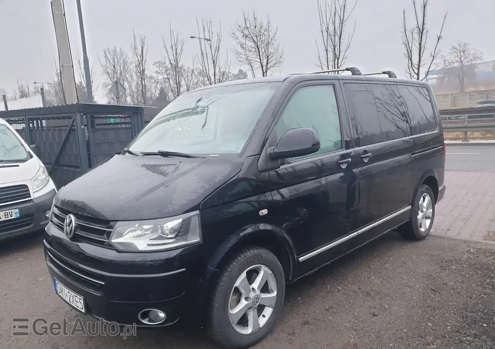 VOLKSWAGEN Multivan 