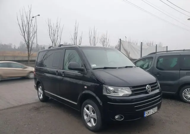 VOLKSWAGEN Multivan 
