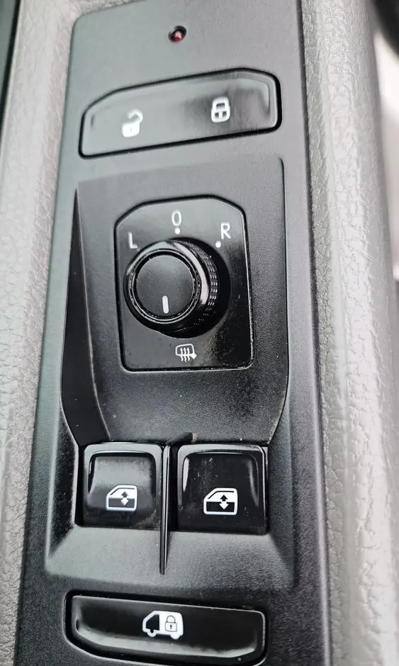 VOLKSWAGEN TRANSPORTER T6.1 