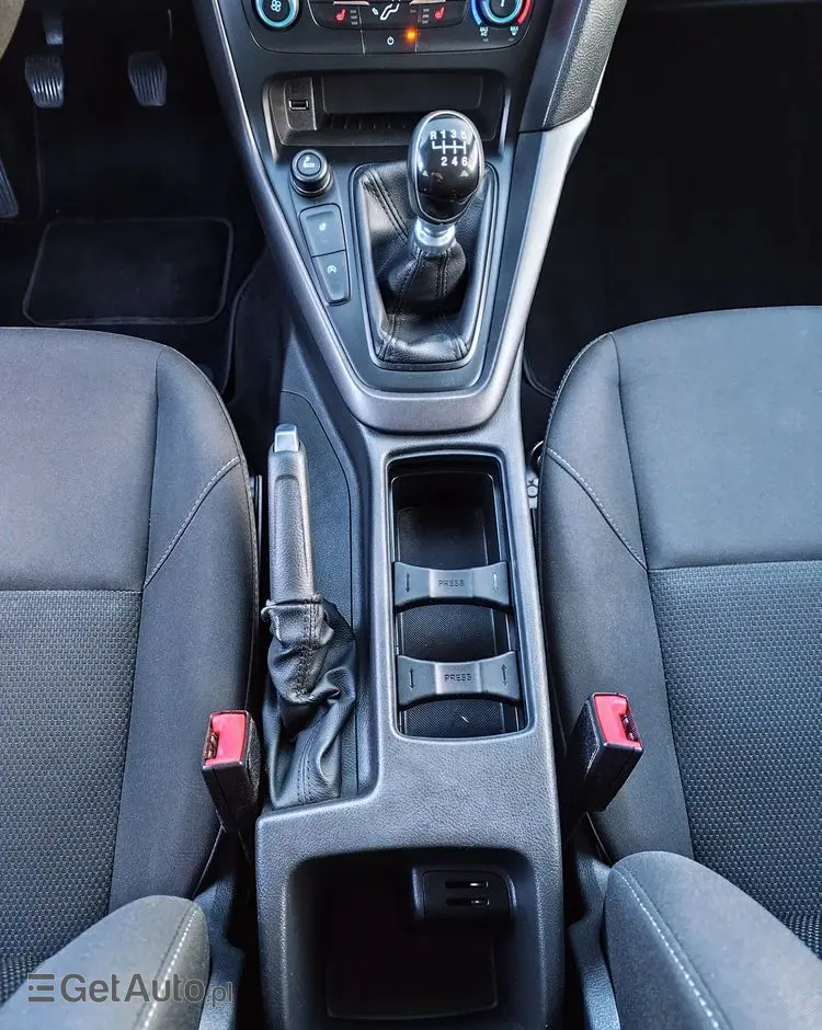 FORD Focus SW 1.0 EcoBoost Titanium