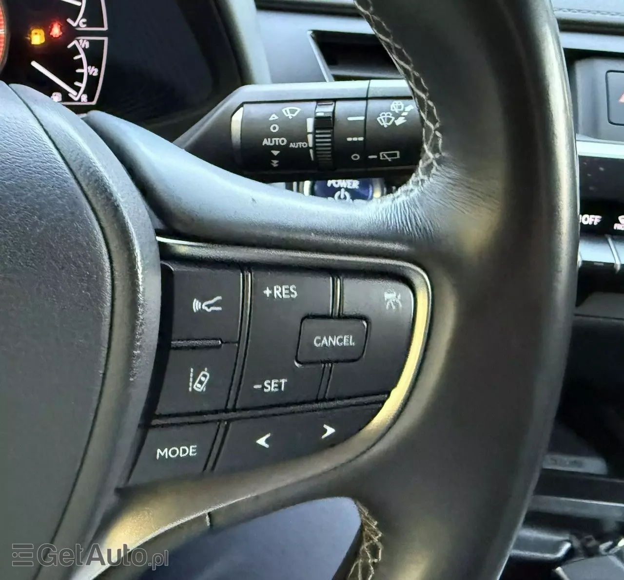 LEXUS UX 250h Elegance 2WD