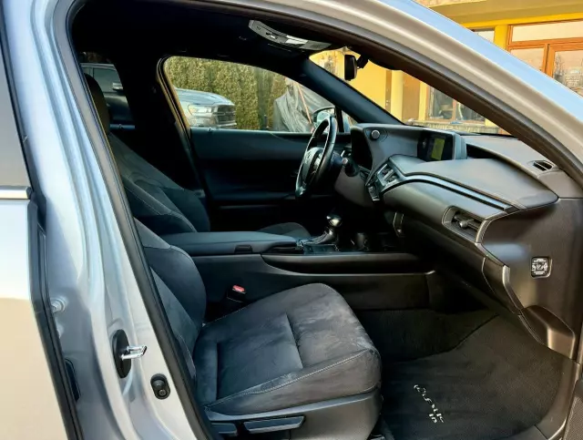 LEXUS UX 250h Elegance 2WD