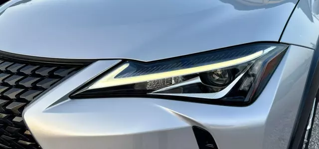LEXUS UX 250h Elegance 2WD