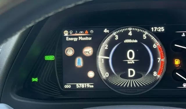 LEXUS UX 250h Elegance 2WD