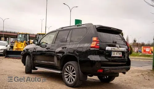 TOYOTA Land Cruiser 