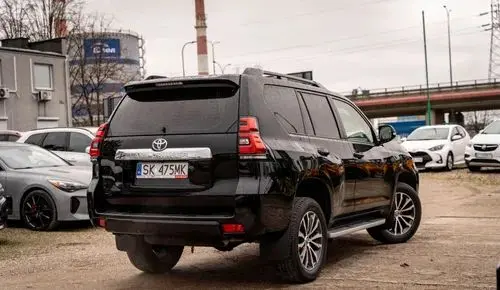 TOYOTA Land Cruiser 