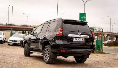 TOYOTA Land Cruiser 