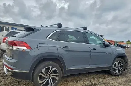 VOLKSWAGEN Atlas 
