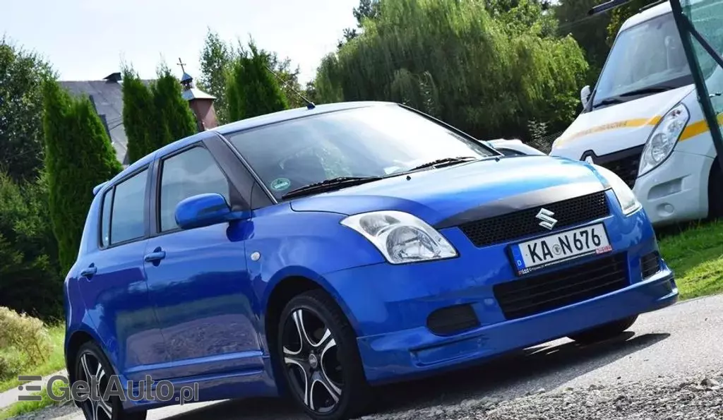 SUZUKI Swift 1.3 i 16V (92 KM)
