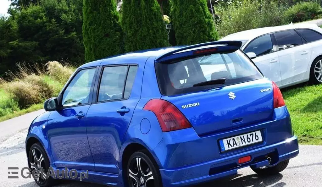 SUZUKI Swift 1.3 i 16V (92 KM)