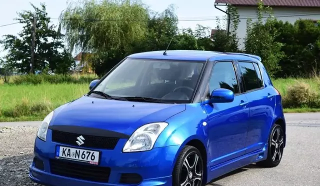 SUZUKI Swift 1.3 i 16V (92 KM)
