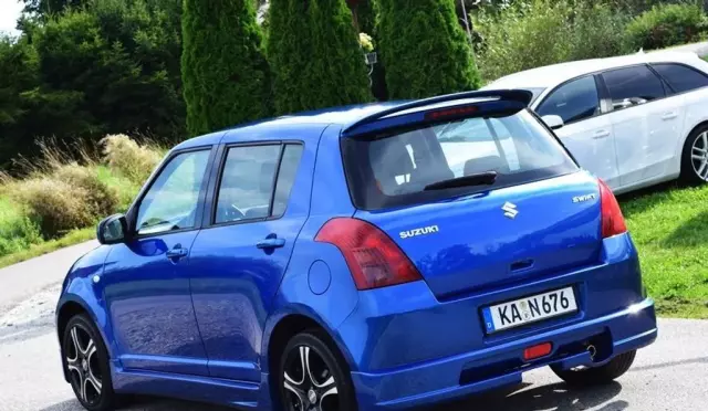 SUZUKI Swift 1.3 i 16V (92 KM)