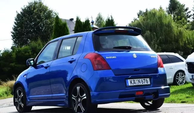 SUZUKI Swift 1.3 i 16V (92 KM)