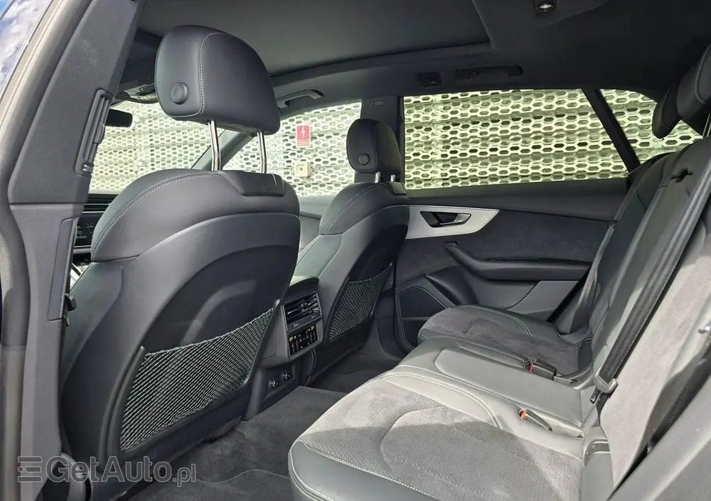 AUDI Q8 50 TDI quattro tiptronic