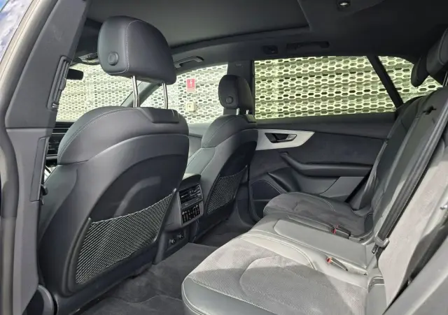 AUDI Q8 50 TDI quattro tiptronic