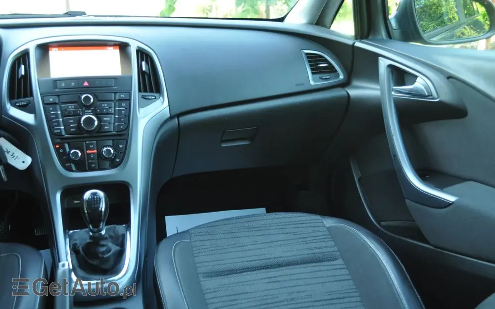 OPEL Astra 1.4 Turbo Edition Sport