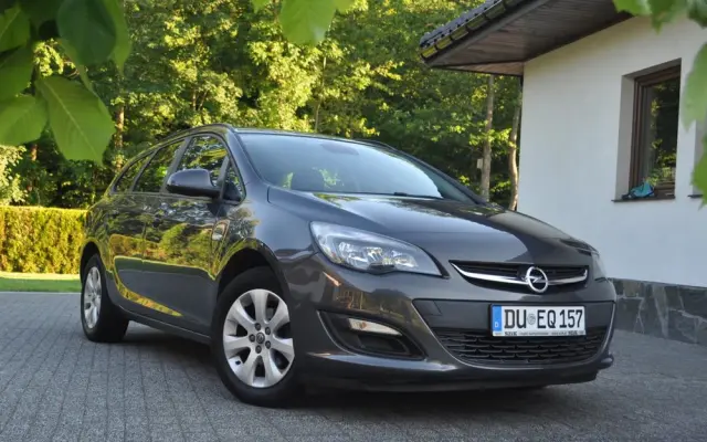 OPEL Astra 1.4 Turbo Edition Sport