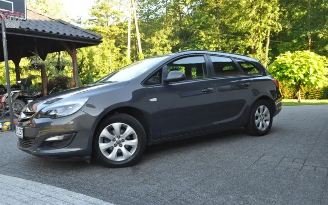 OPEL Astra 1.4 Turbo Edition Sport