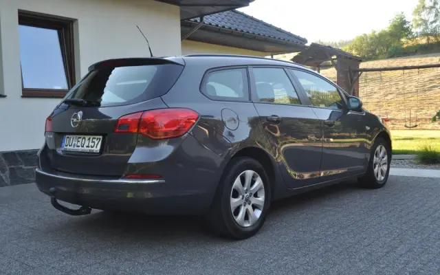 OPEL Astra 1.4 Turbo Edition Sport