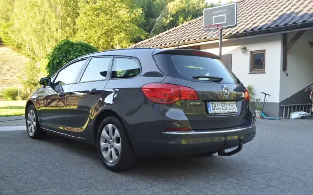 OPEL Astra 1.4 Turbo Edition Sport