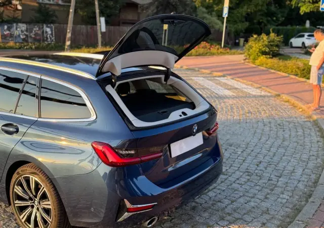 BMW Seria 3 320d Luxury Line sport