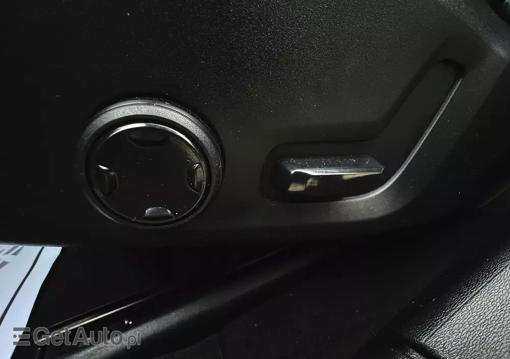 VOLVO V90 D4 Momentum Pro