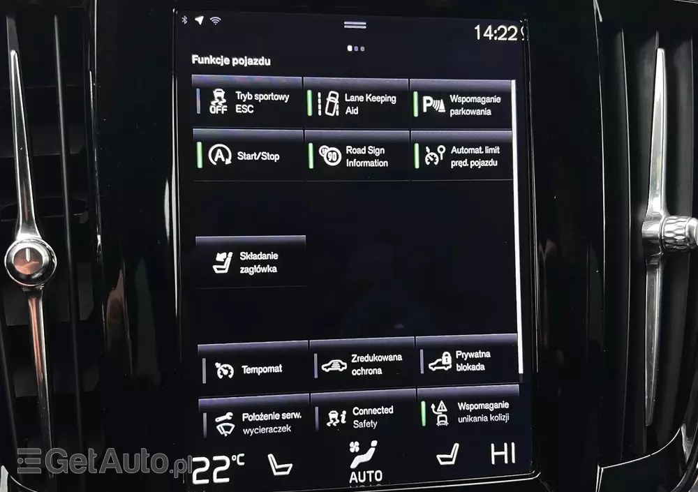 VOLVO V90 D4 Momentum Pro