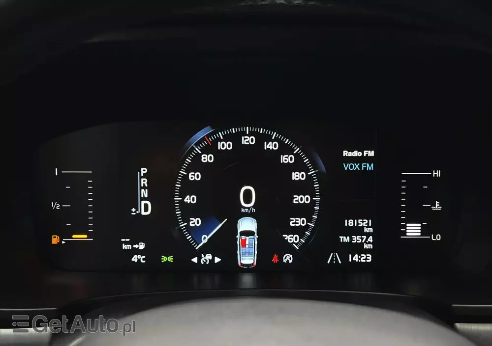 VOLVO V90 D4 Momentum Pro