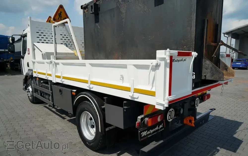 RENAULT D 16.240 / 4X2 / WYWROTKA / SPECJALISTYCZNY / DROGOWY / ZBIORNIK DO LANIA ASFALTU / EURO 6 / SPROWADZONY 