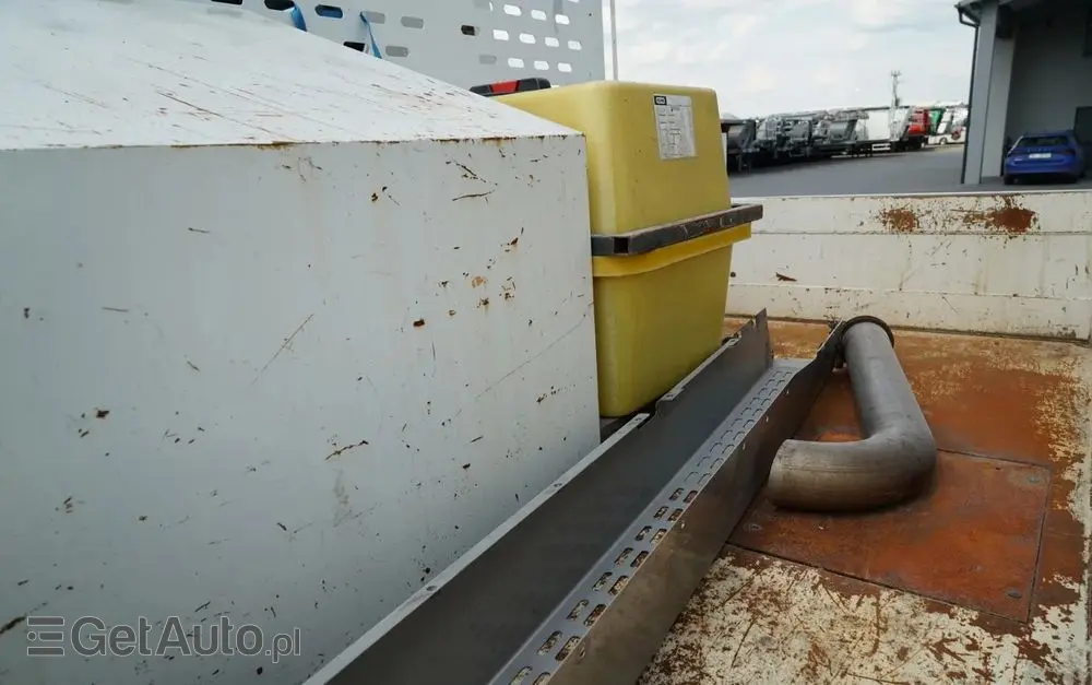 RENAULT D 16.240 / 4X2 / WYWROTKA / SPECJALISTYCZNY / DROGOWY / ZBIORNIK DO LANIA ASFALTU / EURO 6 / SPROWADZONY 