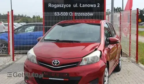 TOYOTA Yaris 