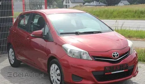 TOYOTA Yaris 